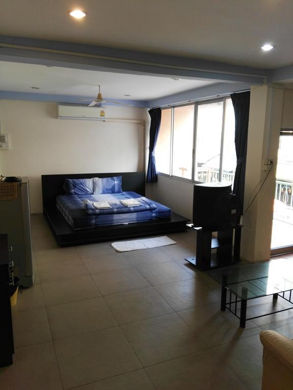 Jomtien Sunset Guesthouse Ngoại thất bức ảnh