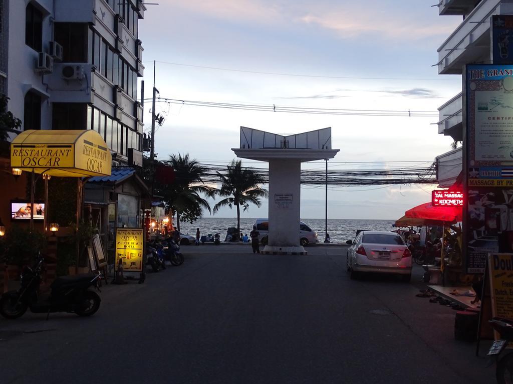 Jomtien Sunset Guesthouse Ngoại thất bức ảnh