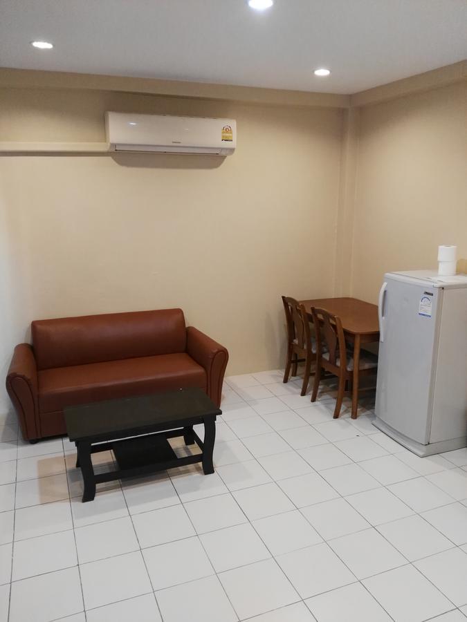 Jomtien Sunset Guesthouse Ngoại thất bức ảnh
