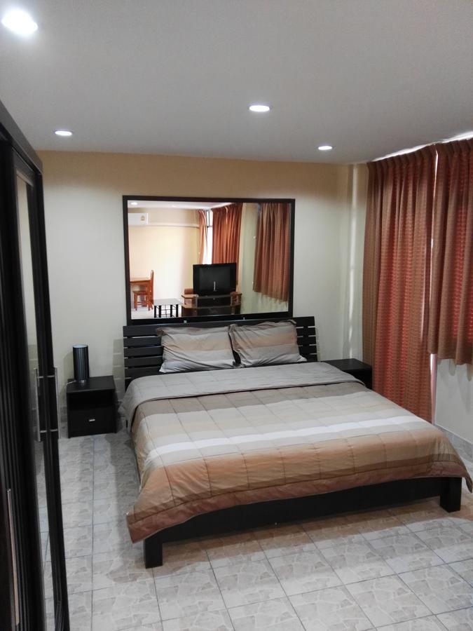 Jomtien Sunset Guesthouse Ngoại thất bức ảnh