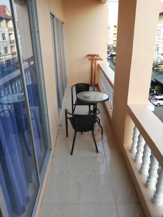 Jomtien Sunset Guesthouse Ngoại thất bức ảnh