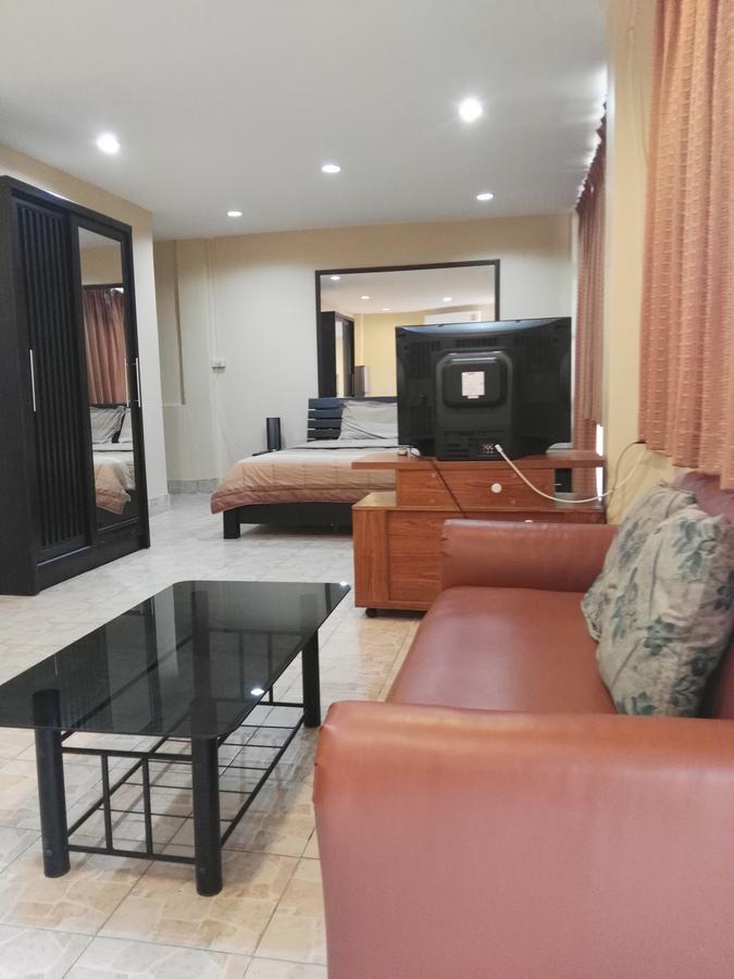 Jomtien Sunset Guesthouse Ngoại thất bức ảnh