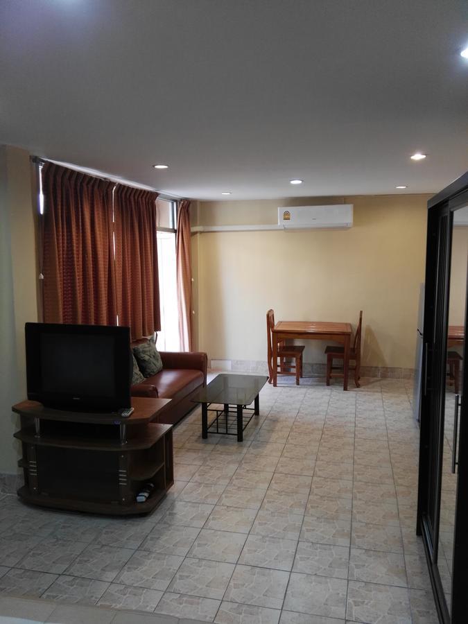 Jomtien Sunset Guesthouse Ngoại thất bức ảnh